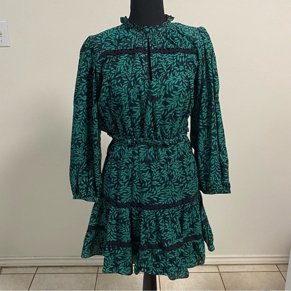 Joie Dresses & Skirts - Joie Dress Women’s Size Small Green Black Salama Leaf Printed Puff-Sleeve Dress